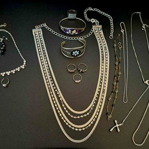 16 pcs Vintage Silver Costume Jewelry- Necklaces, bracelets, earrings, rings